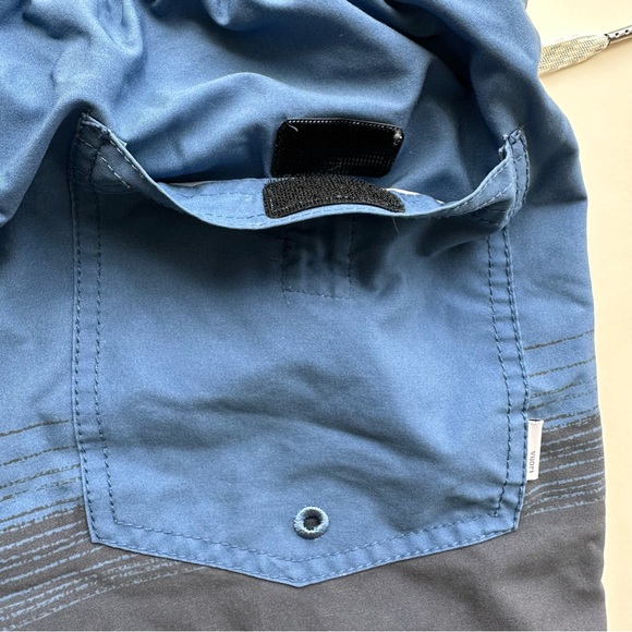 Vuori Kore Shorts, Men’s Small - Picture 7 of 8